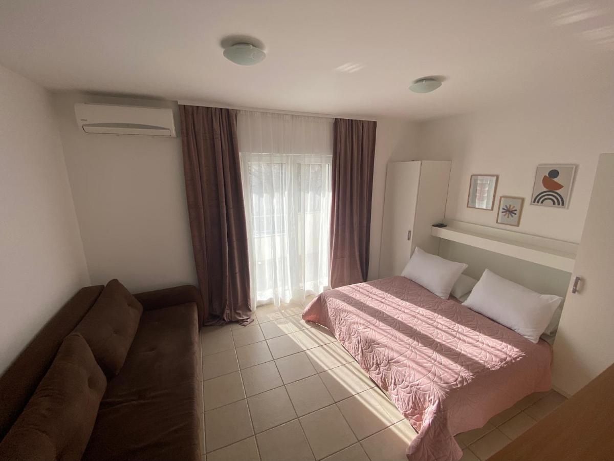Apartment Luna Drvenik  Esterno foto