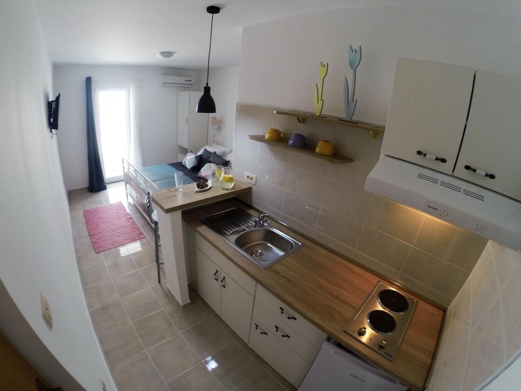 Apartment Luna Drvenik  Esterno foto