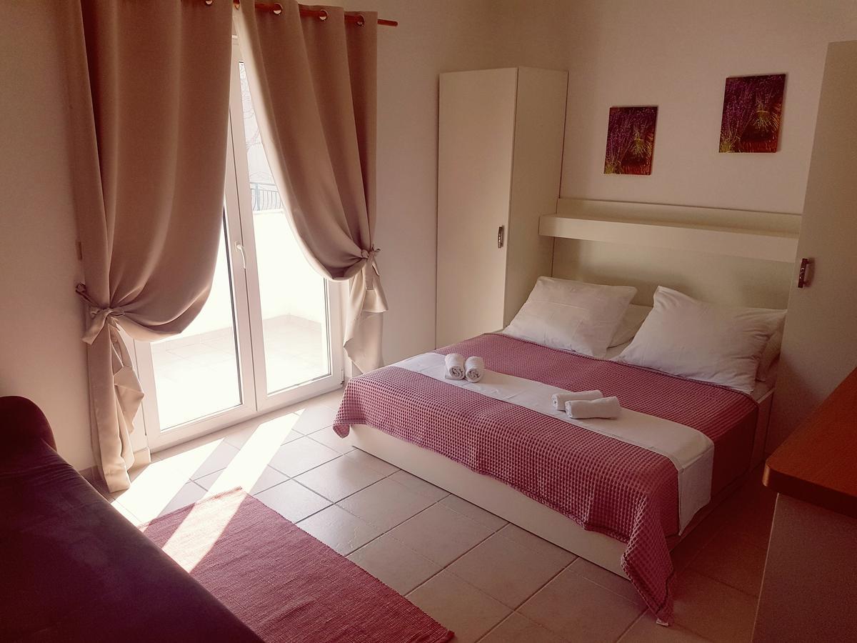 Apartment Luna Drvenik  Esterno foto